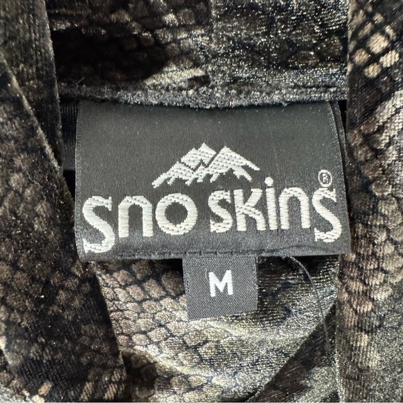 Sno Skins metallic snake print stretch velvet turtleneck - Picture 8 of 9